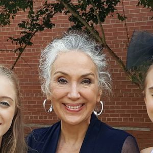 Meet your Posher, Lee